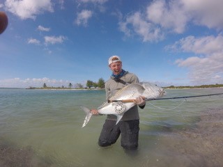 saltwater 2020 1 Angler and huge fish near shore with an over excited photographers thumb making an appearance